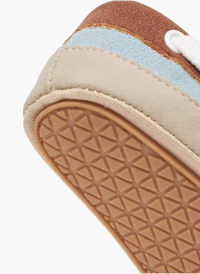 حافي القدمين Boys Colourblock Booties with Hook and Loop Closure