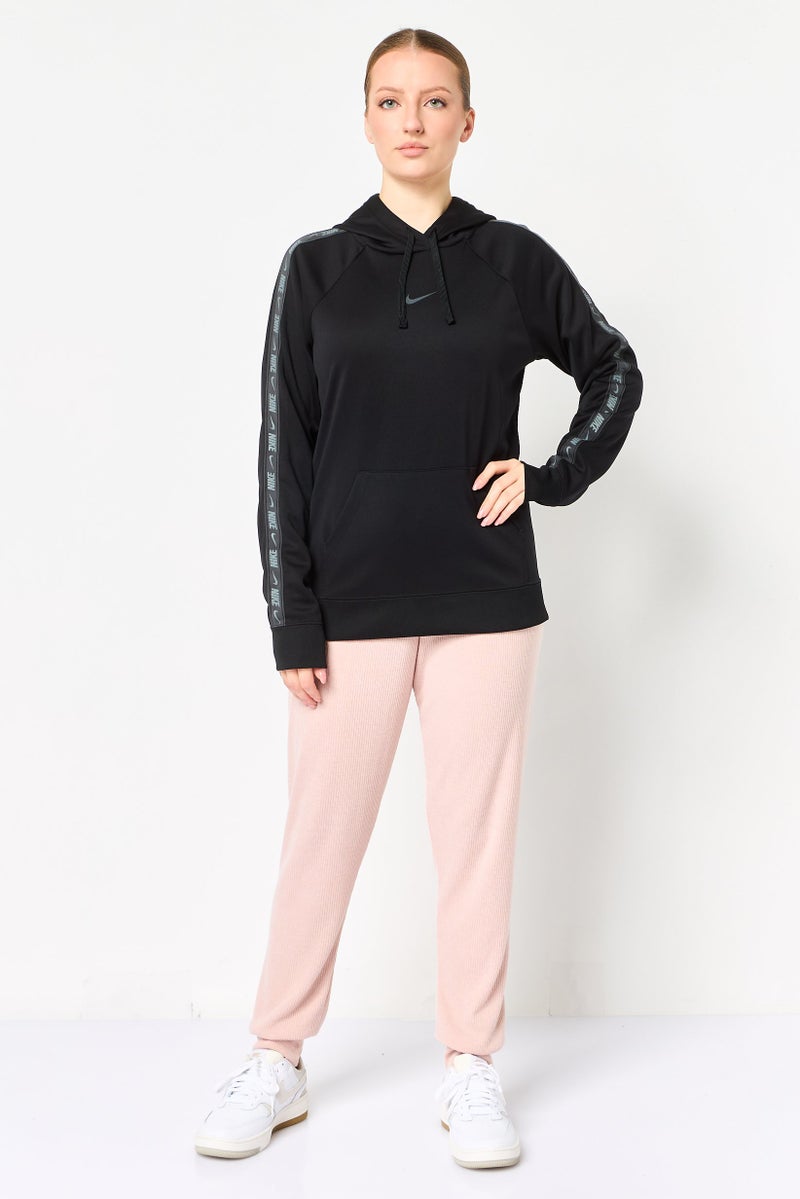 Nike هودي رياضي نسائي بأكمام طويلة مناسب في الهواء الطلق، أسود - Image 3