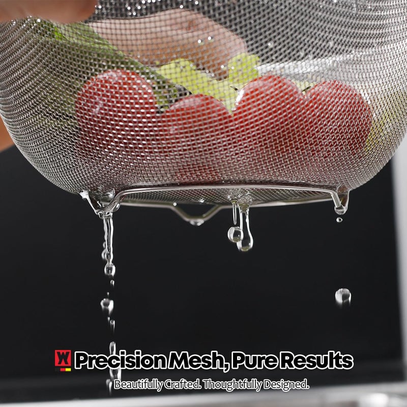 WAGENSTEIGER Stainless Steel Mixing Bowl and 3-Legged Colander Set, Multipurpose Kitchen Basket with Fine Mesh Colander, Salad Mixing Bowl with Strainer, Rinsing Vegetables & Fruits (24cm / 9.45") - Image 4