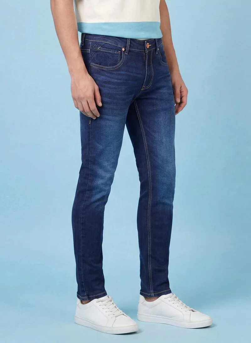 بيينغ هيومان Men Slim Fit Mid-Rise Light Fade Jeans