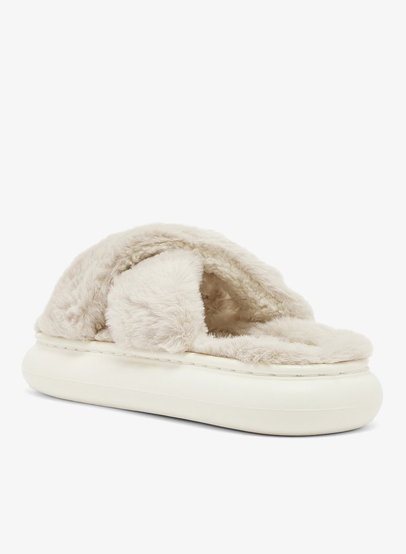 جينجر شبشب غرفة نوم فرو صناعي مريح - Image 2