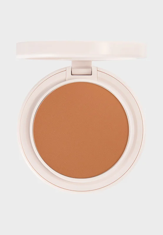 Kylie Cosmetics Natural Blur Powder Foundation - 8WN, 10g