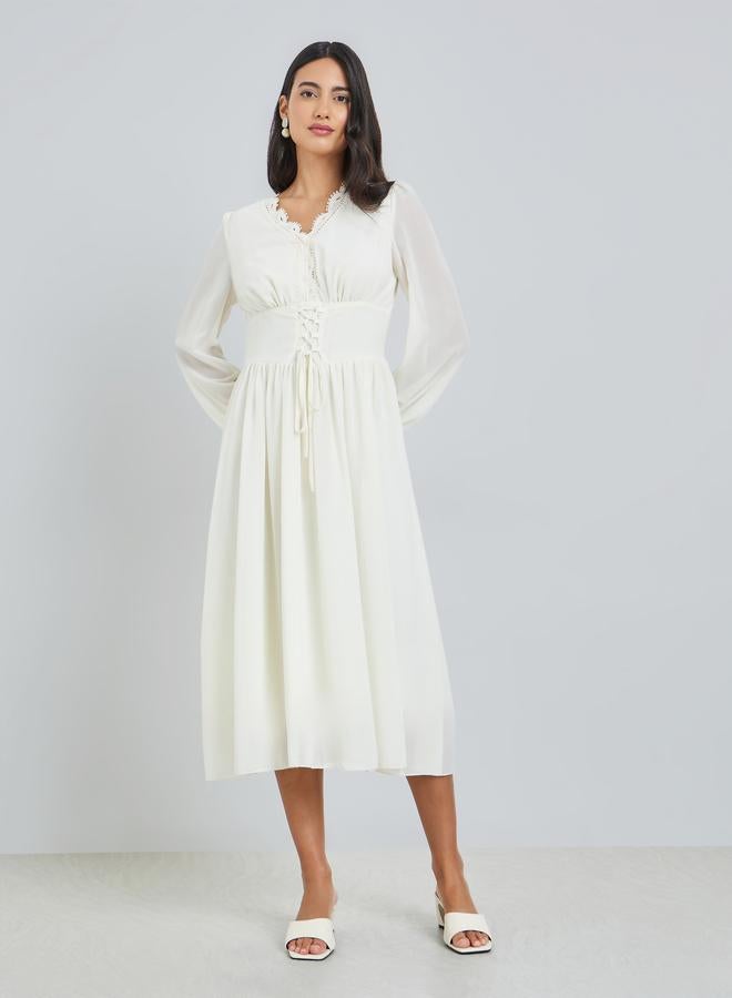 ستايلي فستان ميدي بياقة بتفاصيل دانتيل مع أربطة - Image 3