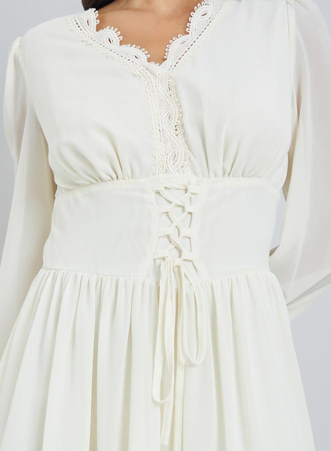 ستايلي فستان ميدي بياقة بتفاصيل دانتيل مع أربطة - Image 4