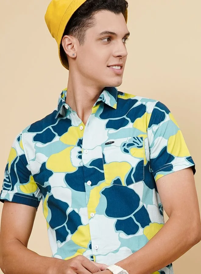 The Indian Garage Co Men Slim Fit Floral Printed Half Sleeves Spread Collar Resort Wear Shirt