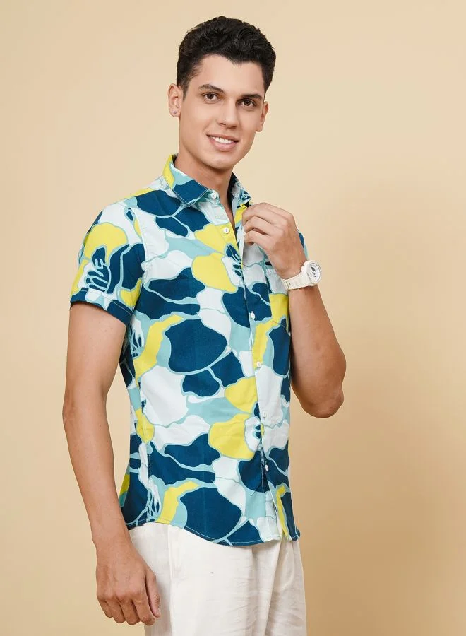 The Indian Garage Co Men Slim Fit Floral Printed Half Sleeves Spread Collar Resort Wear Shirt