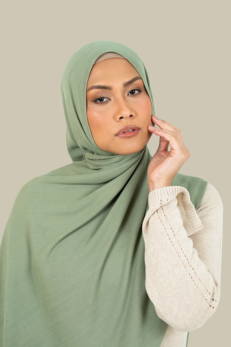 سيلكروز حجاب منسوج بلون أخضر لوريل