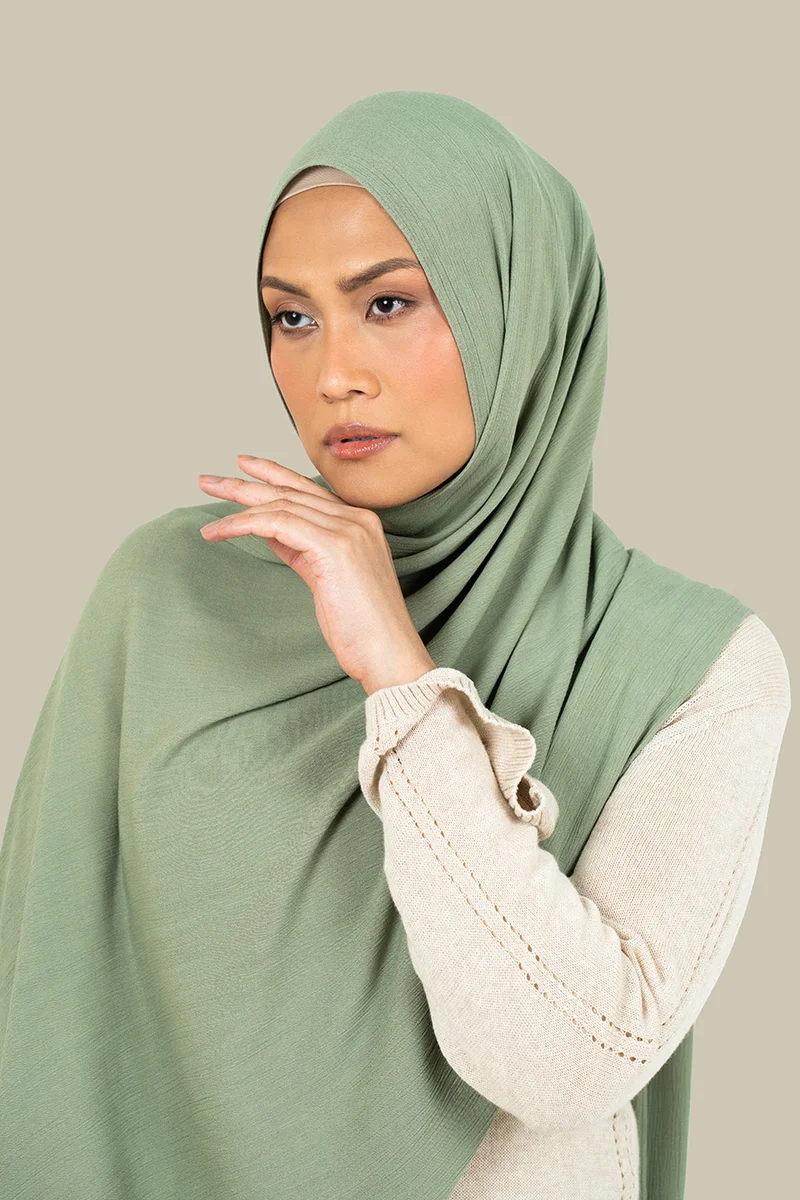سيلكروز حجاب منسوج بلون أخضر لوريل