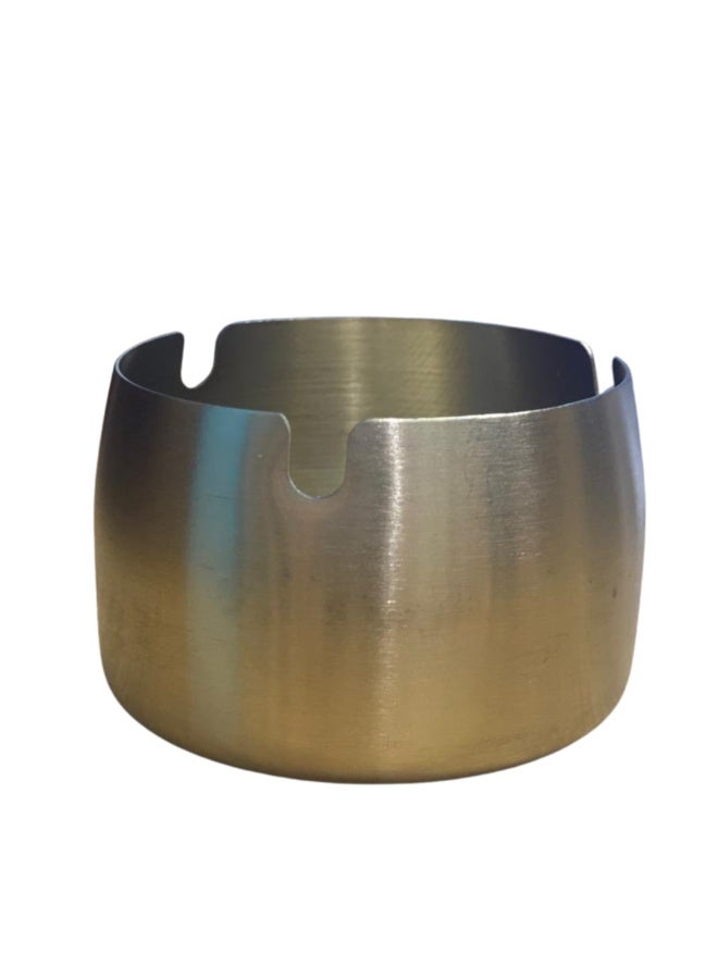 Large metal ashtray  - Image 1