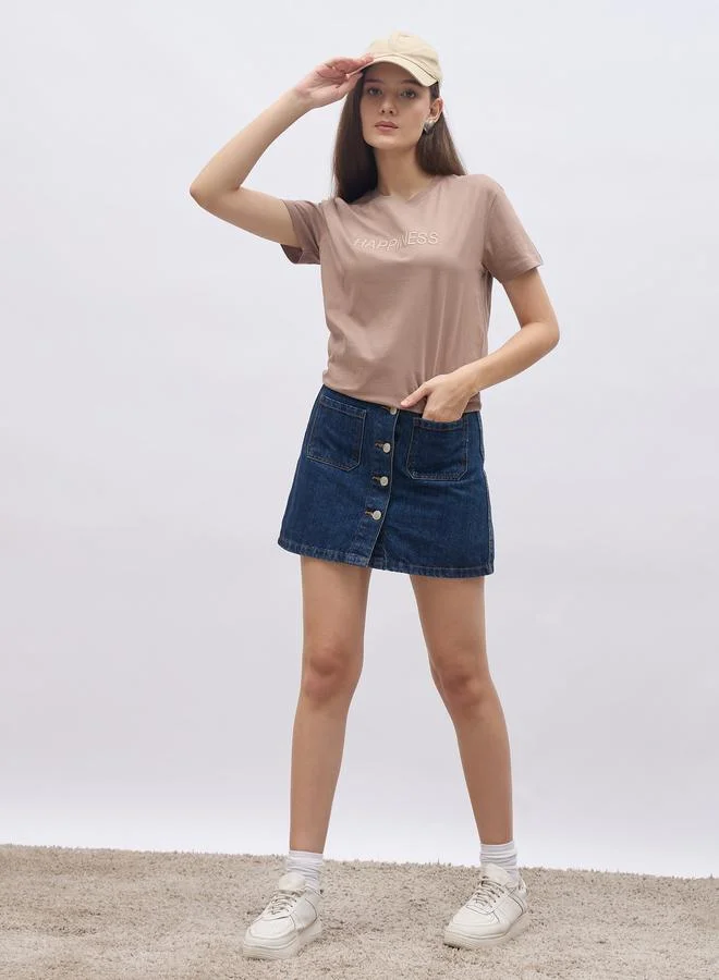 ستايلي Styli Women Brown Slogan Embroidered Short Sleeve Regular Fit T-Shirt