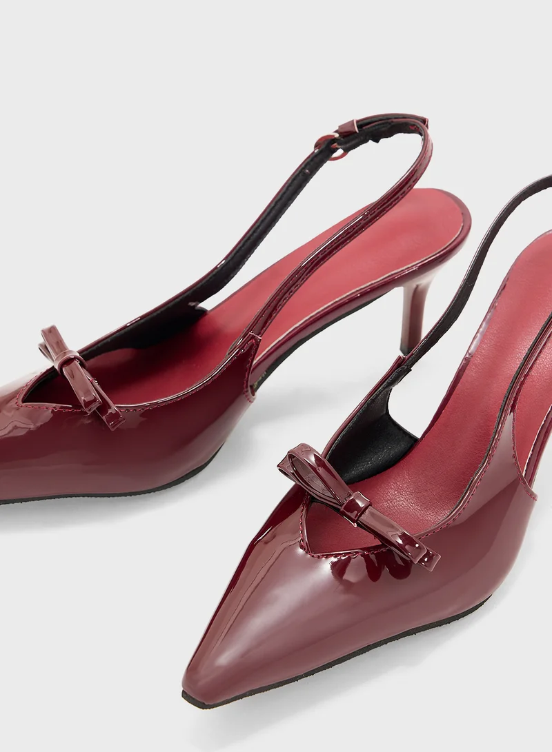 ايلا Low Heel Pump With Bow
