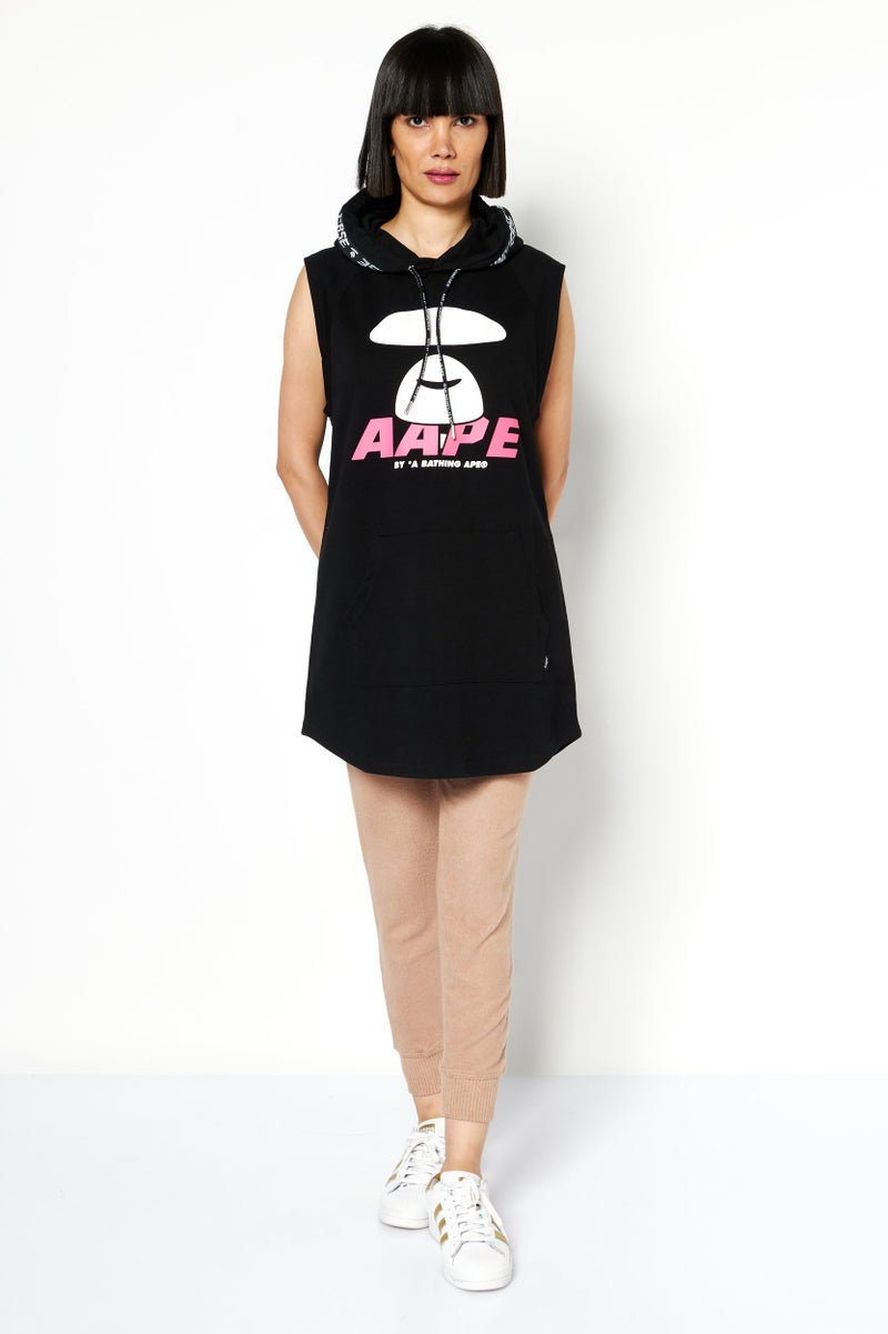 Aape By A Bathing Ape سويت شيرت بلا أكمام بغطاء رأس لطباعة جرافيك نسائي، أسود - Image 4