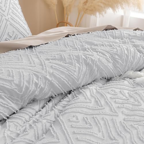 Andency Light Grey King Size Comforter Set, 3 Pieces Boho Bedding Set & Collections, Farmhouse Tufted Fluffy Bedding Comforter Sets for King Bed (1 Comforter 104x90In, 2 Pillowcases) - Image 5