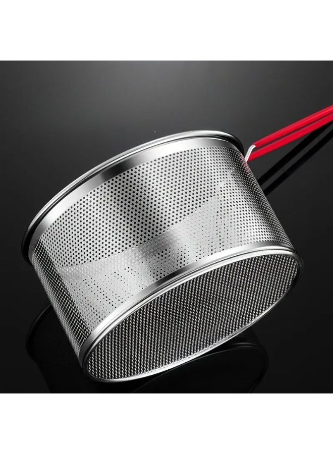 A single piece of multi-purpose, deep basket-shaped mesh strainer that can be used for steaming or frying. It is used in pasta restaurants to boil pasta, noodles, or instant noodles. It can also be used to boil vegetables, corn, or fry potatoes, chicken nuggets, fish, or samosas. A practical, civilized tool for quick juicing. There is no need to use several pots to prepare noodles or pasta. Just place the strainer inside the cooking pot and leave it until it is cooked, then drain it easily. Ideal for the kitchen, restaurants, food trucks, or hotels. It is made of rust-resistant stainless steel and has a handle for easy grip. It is foldable for easy storage. The strainer mouth measures 20 cm and is 10.2 cm deep. - Image 2