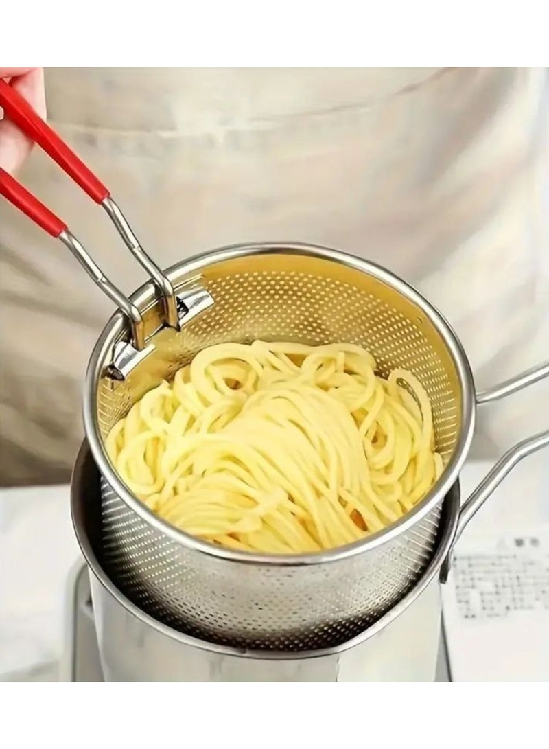 A single piece of multi-purpose, deep basket-shaped mesh strainer that can be used for steaming or frying. It is used in pasta restaurants to boil pasta, noodles, or instant noodles. It can also be used to boil vegetables, corn, or fry potatoes, chicken nuggets, fish, or samosas. A practical, civilized tool for quick juicing. There is no need to use several pots to prepare noodles or pasta. Just place the strainer inside the cooking pot and leave it until it is cooked, then drain it easily. Ideal for the kitchen, restaurants, food trucks, or hotels. It is made of rust-resistant stainless steel and has a handle for easy grip. It is foldable for easy storage. The strainer mouth measures 20 cm and is 10.2 cm deep. - Image 5