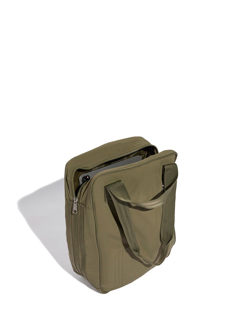 adidas Originals Logo Backpack - Image 4