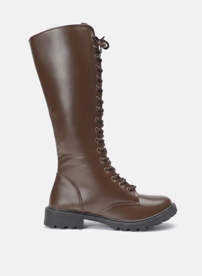 زوري وورلد بوت بوني براون بكعب . بوصة ونعل مطاطي