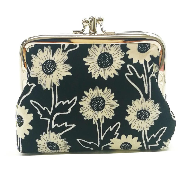 Sanxiner Cute Floral Buckle Coin Purses Vintage Pouch Kiss-lock Change Purse Wallets - Image 1