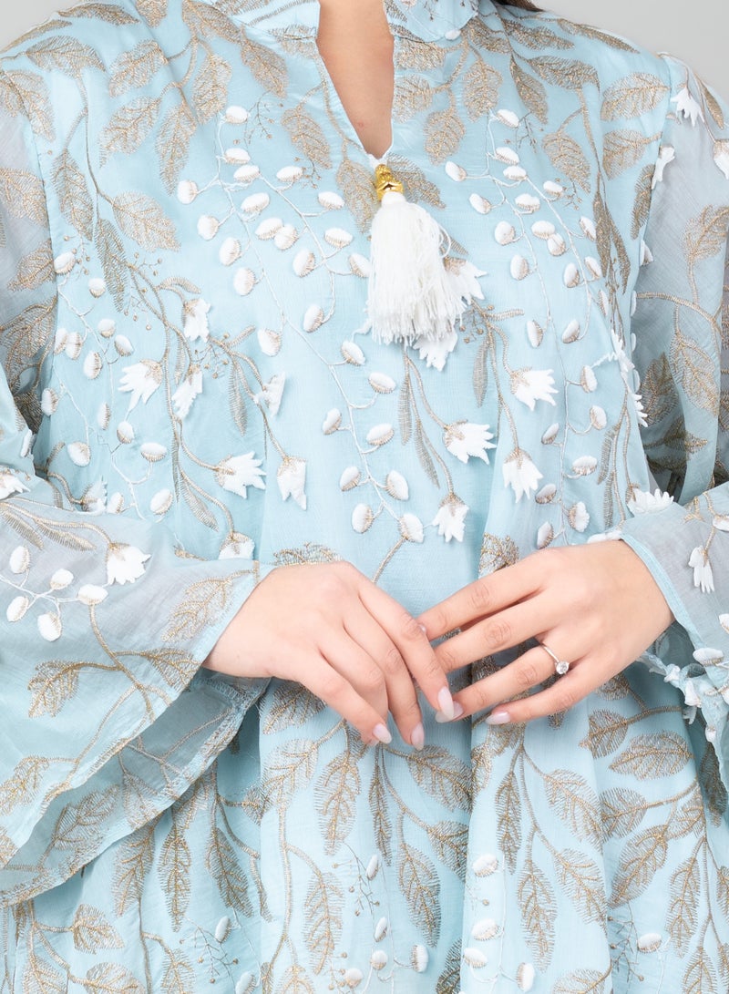 اكسا جلابية مطرزة بالبتلات الناعمة أزرق - Image 2