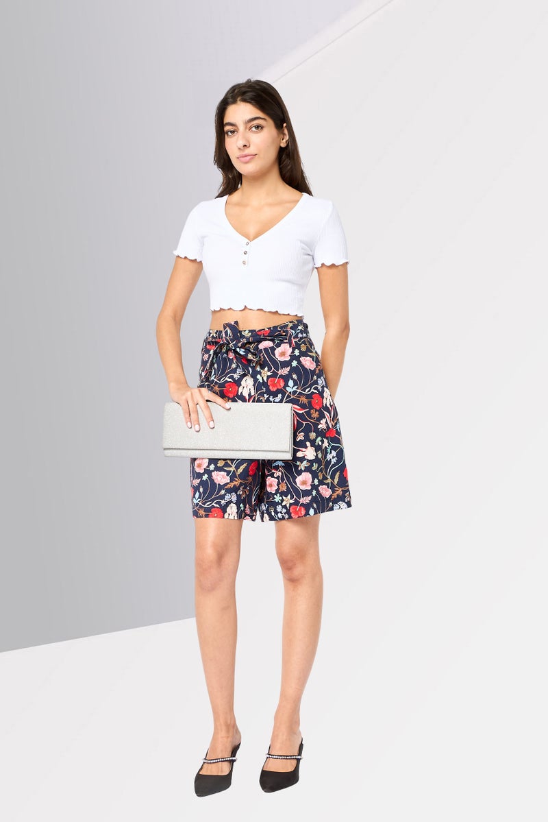 GANT Women High Rise Floral Basic Shorts, Multicolor - Image 2