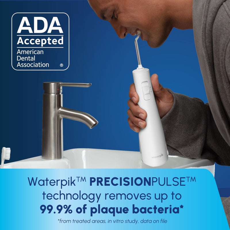 Waterpik جهاز تنظيف الأسنان بالماء اللاسلكي القابل لإعادة الشحن من ووتر بيك، جهاز محمول لتنظيف الأسنان واللثة ورعاية التقويم والسفر مع 2 نصائح للتنظيف، مقاوم للماء، معتمد من ADA، WF-20 أبيض، قد يختلف التعبئة - Image 3