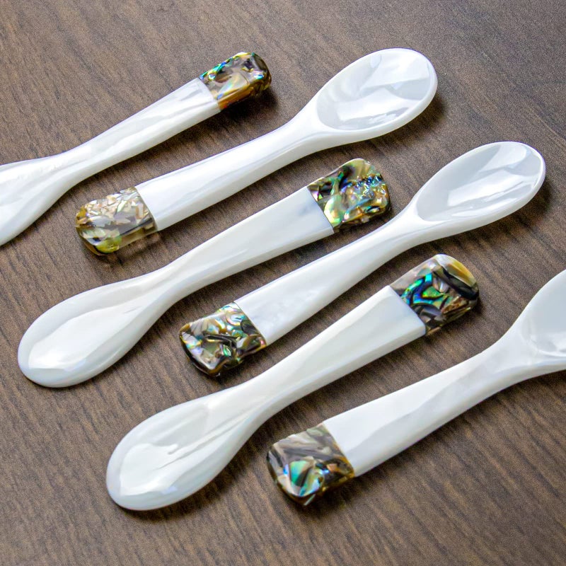 DUEBEL Set of 6 Mother of Pearl MOP Caviar Spoons with Green Abalone Decoration for Caviar Egg Icecream Coffee Serving White 9x24cm