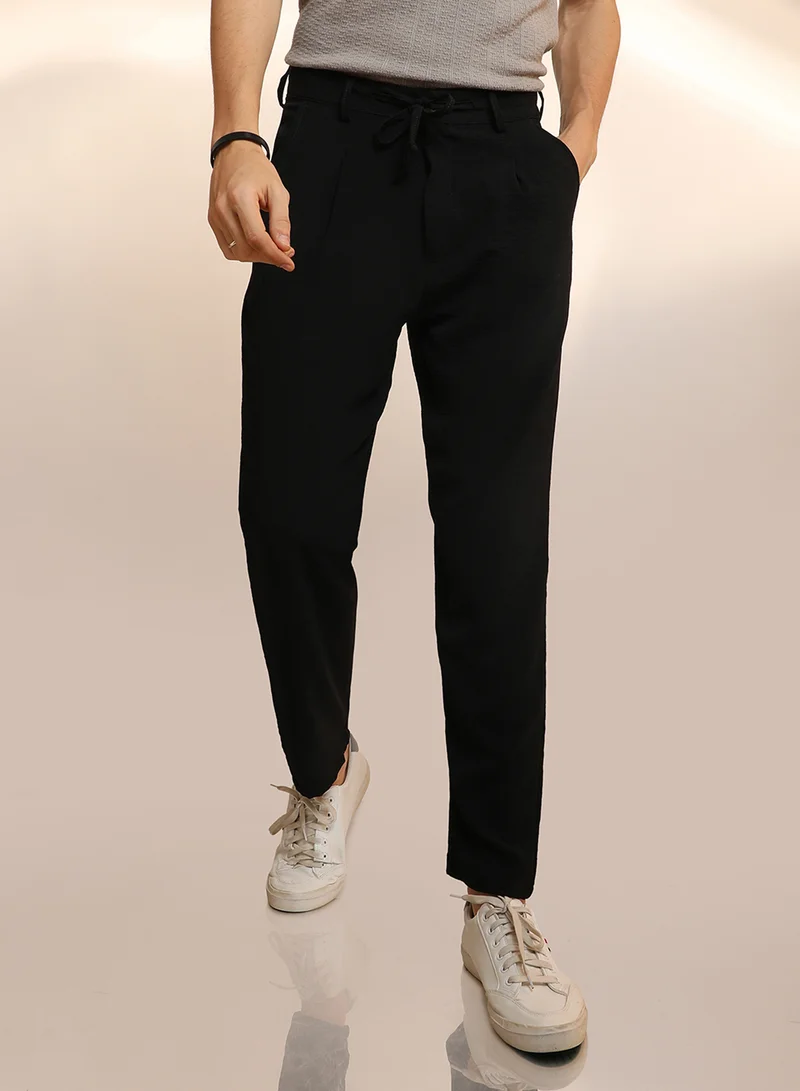 Campus Sutra Men's Obsidian Black Solid Pleated Trousers