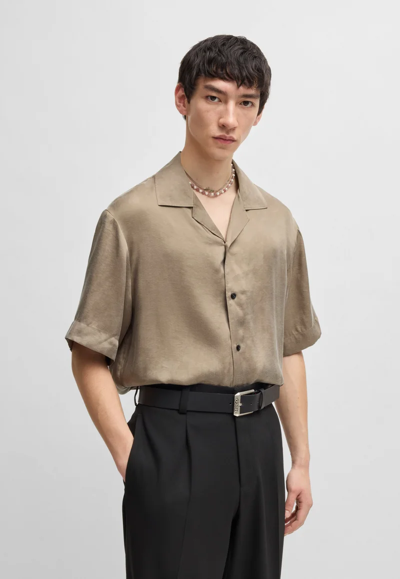 Loose-fit shirt in lustrous twill