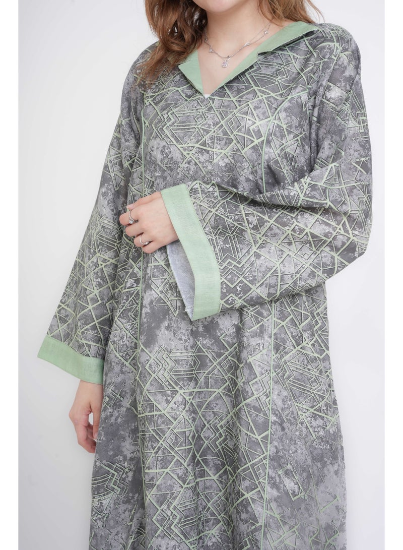 اكسا جلابية أنيقة بياقة بنقوش  خضراء - Image 2