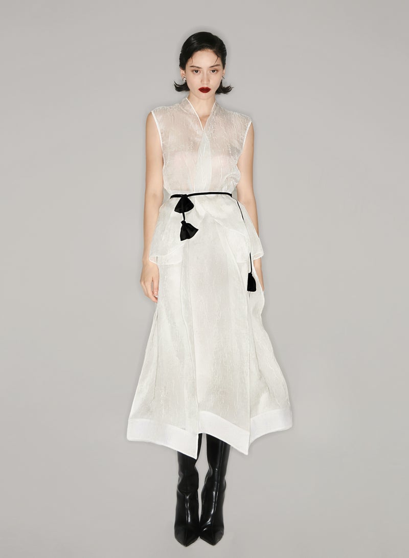MUST HAVE • BLACK FLORAL BELT  - Image 3