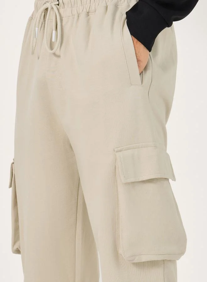 Styli Oversized Straight Leg Cargo Pants