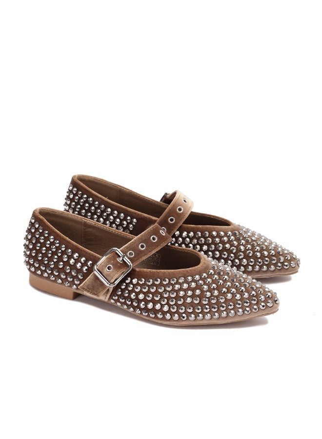 Women's flat shoes adorned with sparkling rhinestones, featuring an elegant design and an adjustable strap. - Image 2