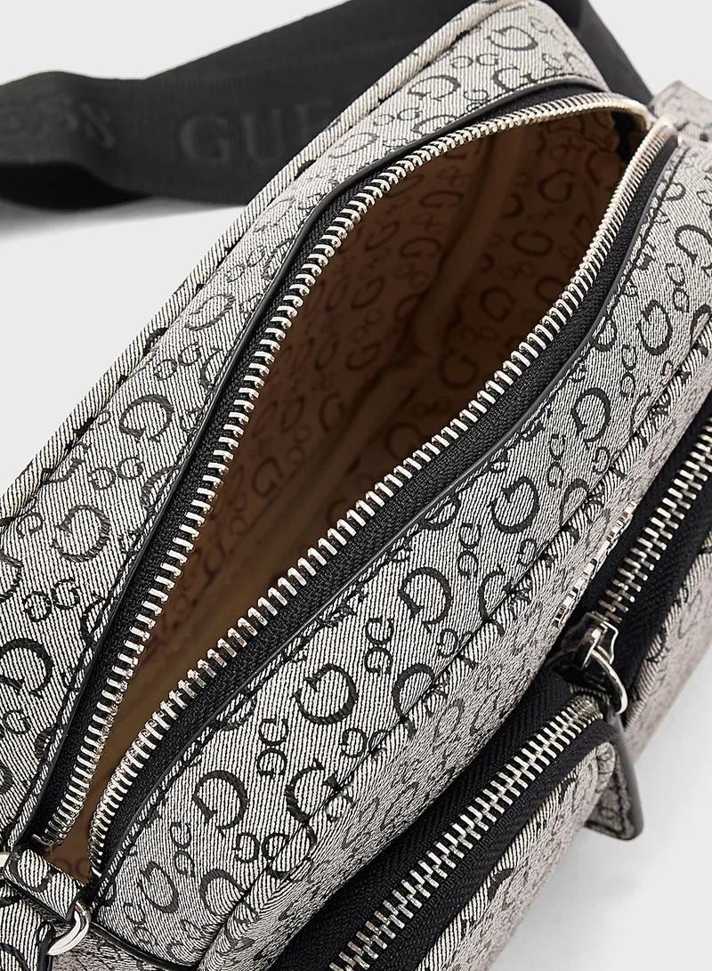 جس Hailley Crossbody Bag
