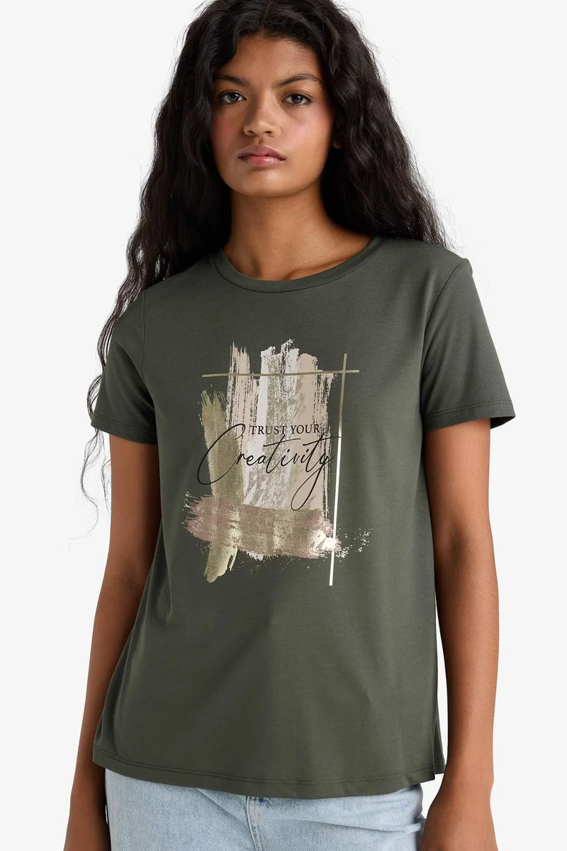 ديفاكتو Relax Fit Crew Neck Printed Short Sleeve T-Shirt