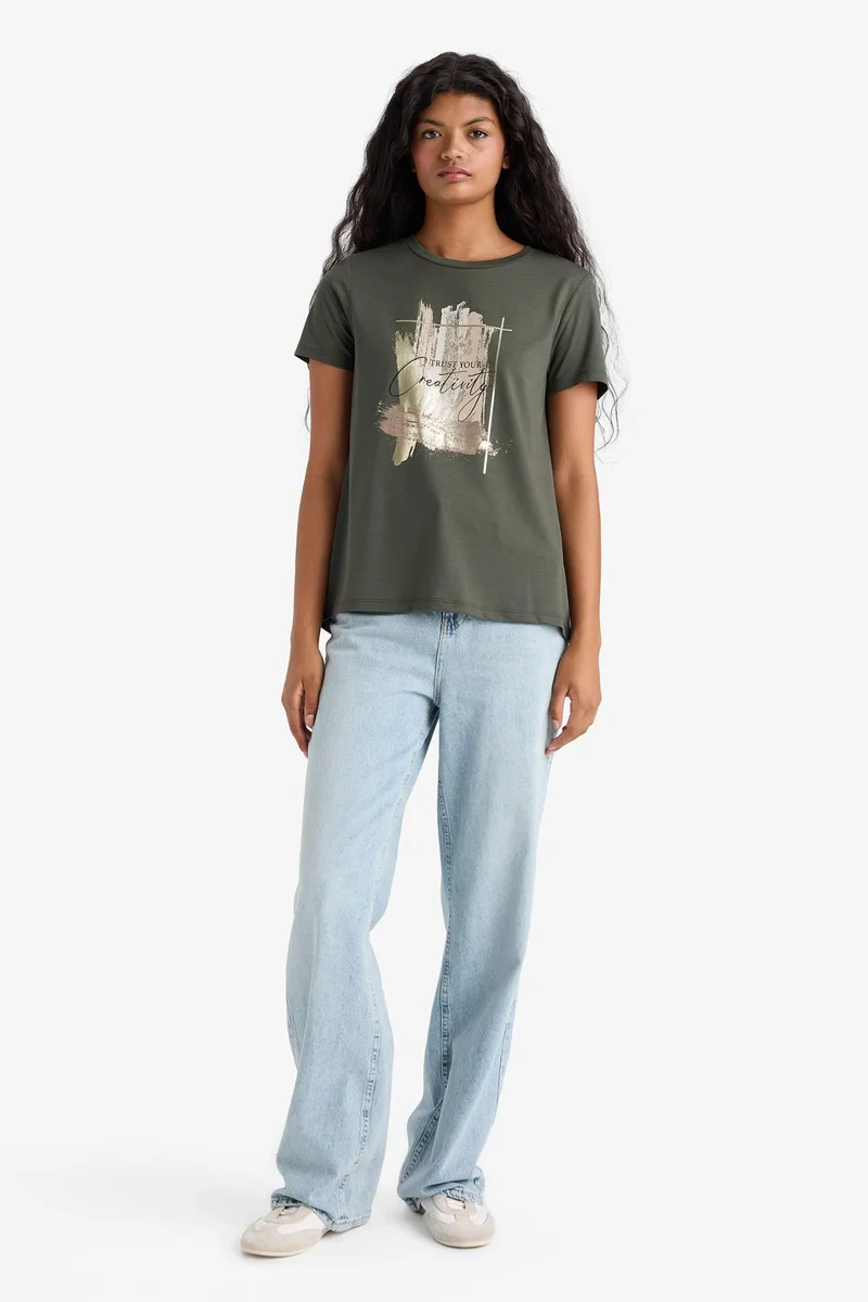 ديفاكتو Relax Fit Crew Neck Printed Short Sleeve T-Shirt