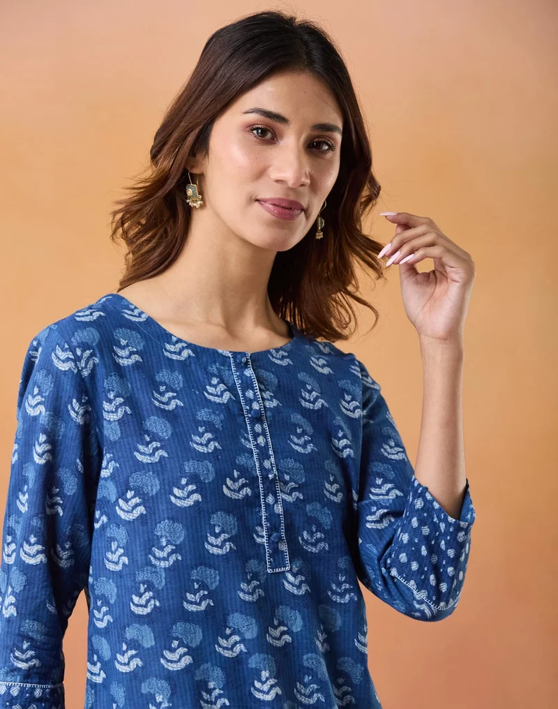 Fabindia  Cotton Slim Fit Dabu Printed Short Kurta for Women | Best Price UAE