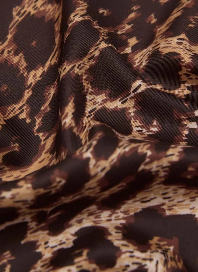 MANGO Leopard-print satin scarf