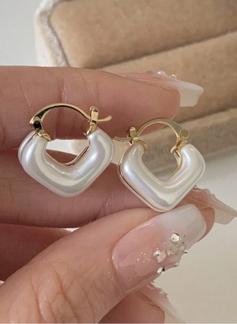 إيكوال حلق اذن نسائي بتصميم رائع وعصري من الاستانلس ستيل - Image 4