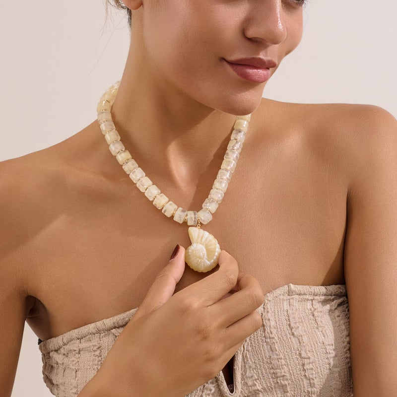 INNERDIVA Chunky Shell Pendant Necklace for Women Big Large Resin Seashell White Bead Beaded Choker Necklaces Trendy Summer Beach Beachy Statement Charm Jewelry Boho Colorful Gemstone Accessories Gift - Image 4