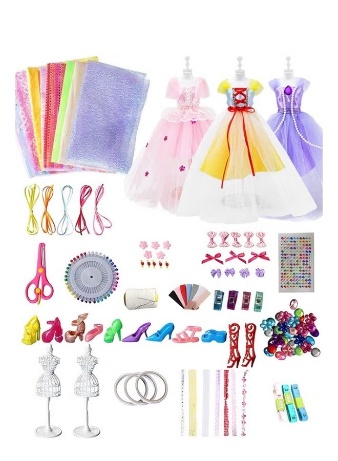 ميكسد أكثر من 500 قطعة من أطقم مصممي الأزياء، مجموعة ملابس الدمى المصنوعة يدويًا مع 2 عارضة، ألعاب استوديو تصميم الأزياء، مجموعة ملابس الدمى الإبداعية المصنوعة يدويًا، تصميم أزياء بدون خياطة، هدية مثالية - Image 1