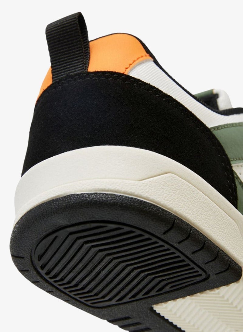 كابا أحذية رياضية للأولاد برباط وتفاصيل متباينة - Image 5