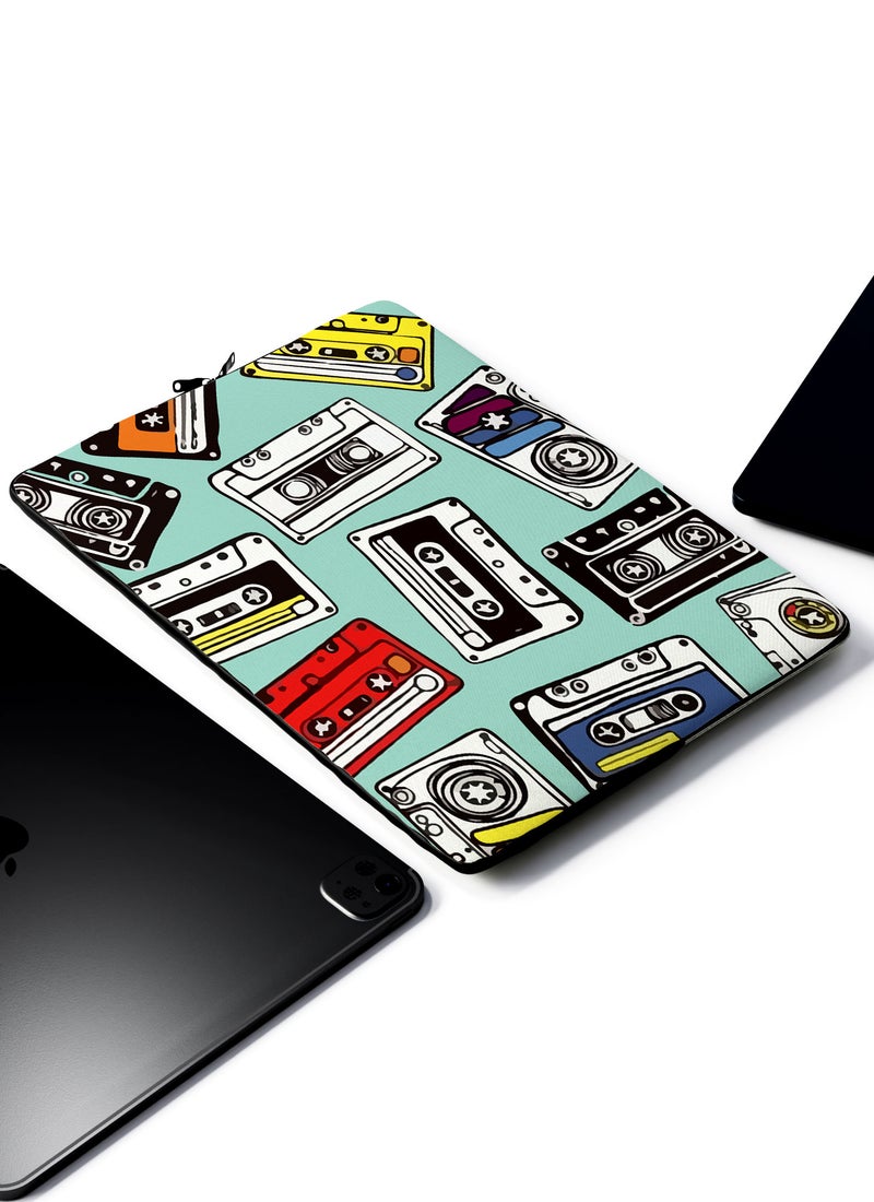 LOUD UNIVERSE Laptop Sleeve 15 inch 13 Reasons Why Quote TV Series Netflix Retro Cassette Tablet Sleeve - Image 2