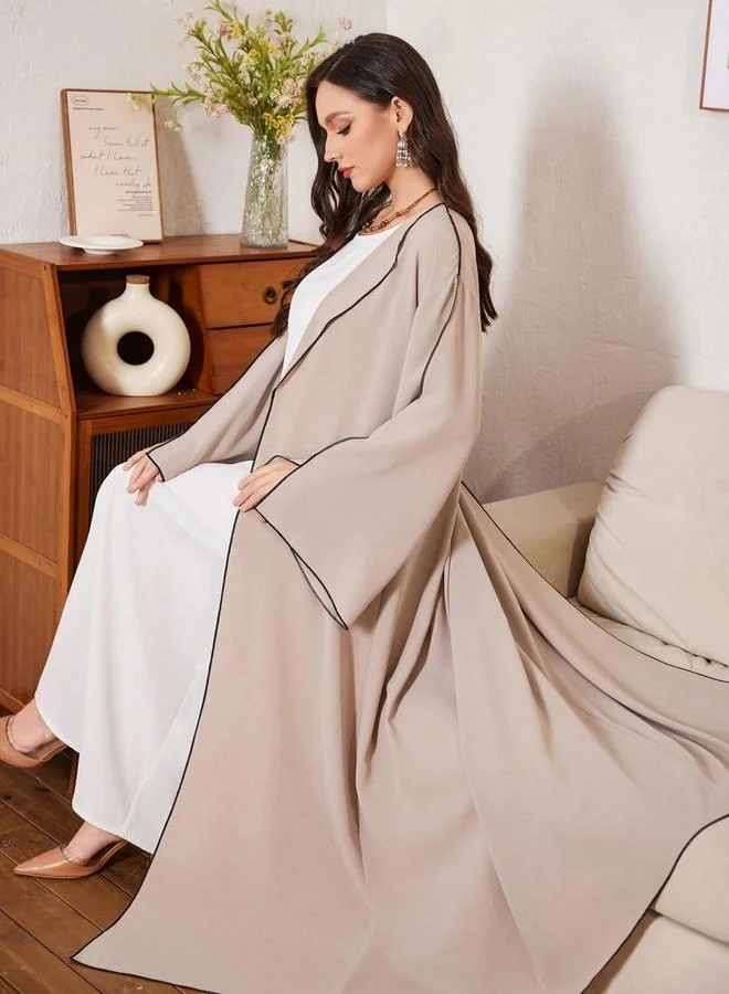 تايك تو عباية بحواف متباينة