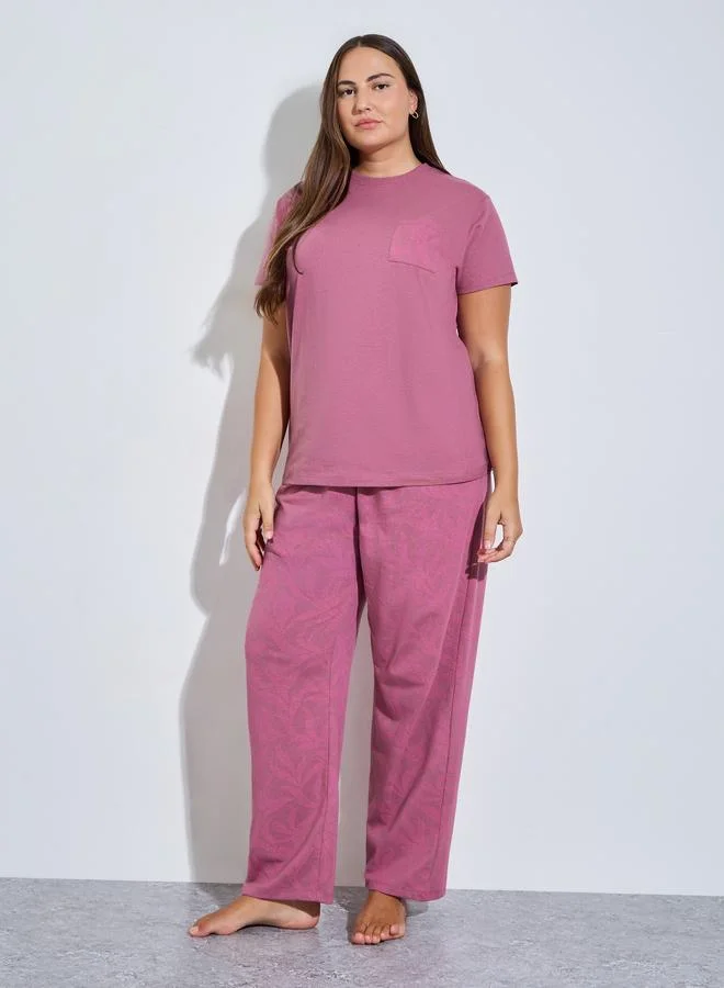 Styli Plus Size Palm Pocket Print T-Shirt and Pyjama Set