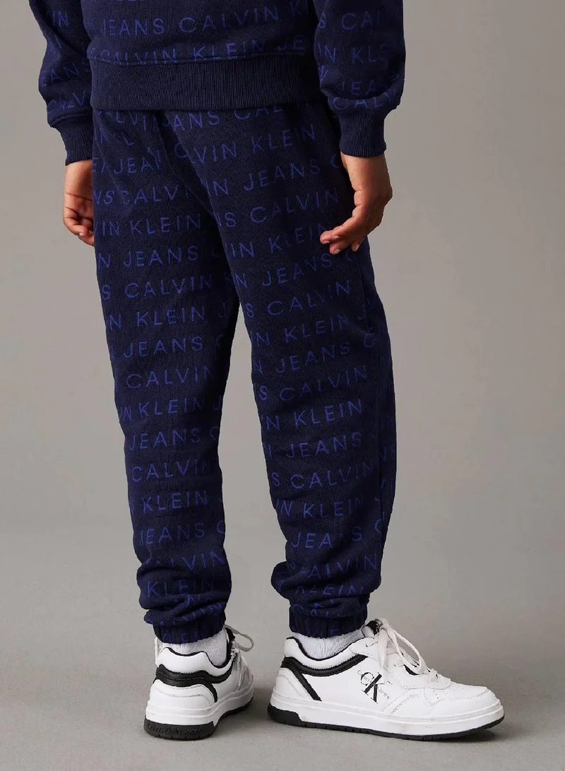 كالفن كلاين جينز بنطال رياضي خفيف للركض بقصة مستقيمة مزين بشعار كلفن كلاين