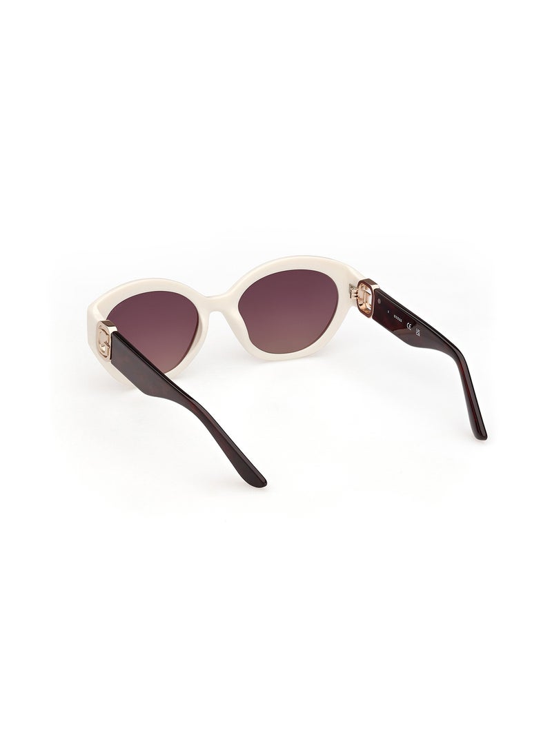 GUESS نظارات شمسية نسائية بشكل بيضوي للحماية من الأشعة فوق البنفسجية - GU0010421B56 - حجم العدسة: 56 مم - أبيض لامع - Image 3