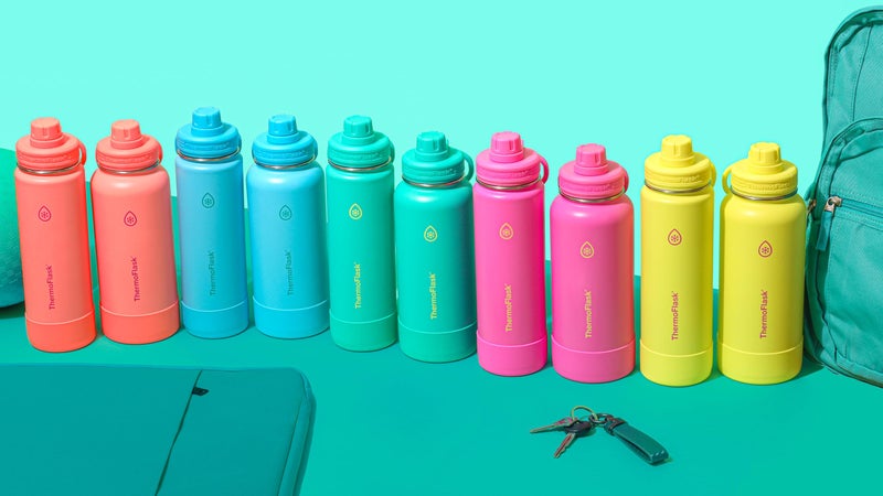 ThermoFlask 24 oz Double Wall Vacuum Insulated Stainless Steel Water Bottle with Spout Lid, Screamin' Green - Image 5