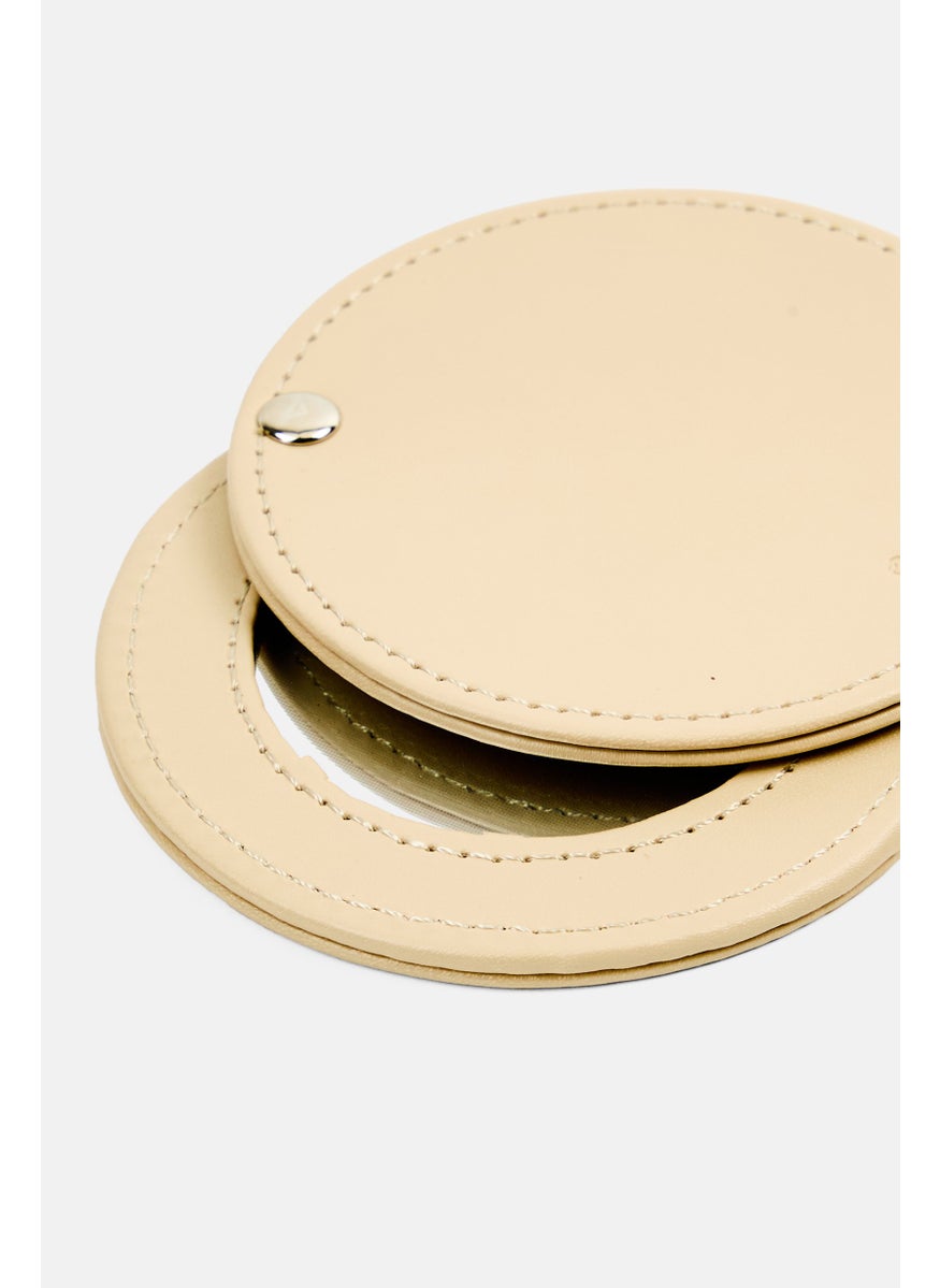 Muy Mucho Pocket Mirror 8 x 8 x 0,9 cm, Beige  - Image 3
