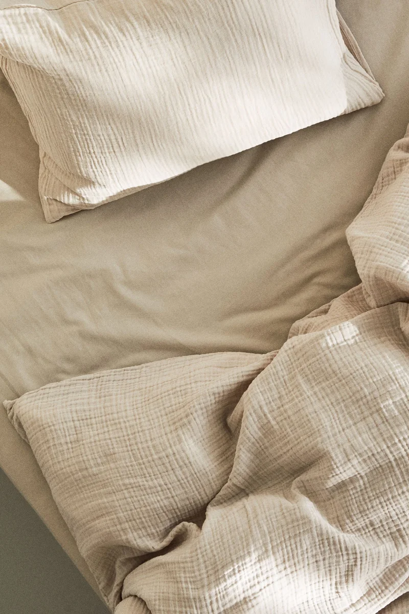 H&M Fitted cotton sheet