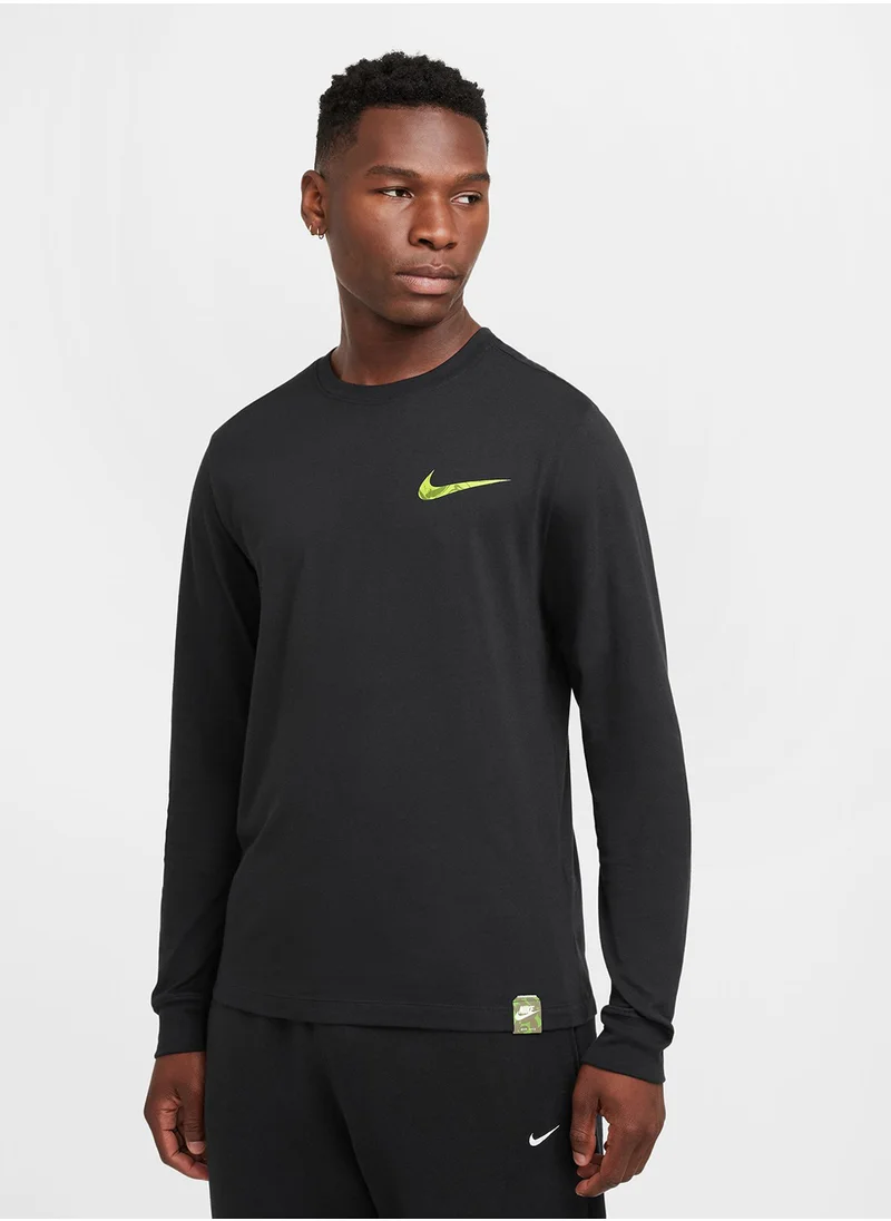 Nike Nsw Essential T-Shirt